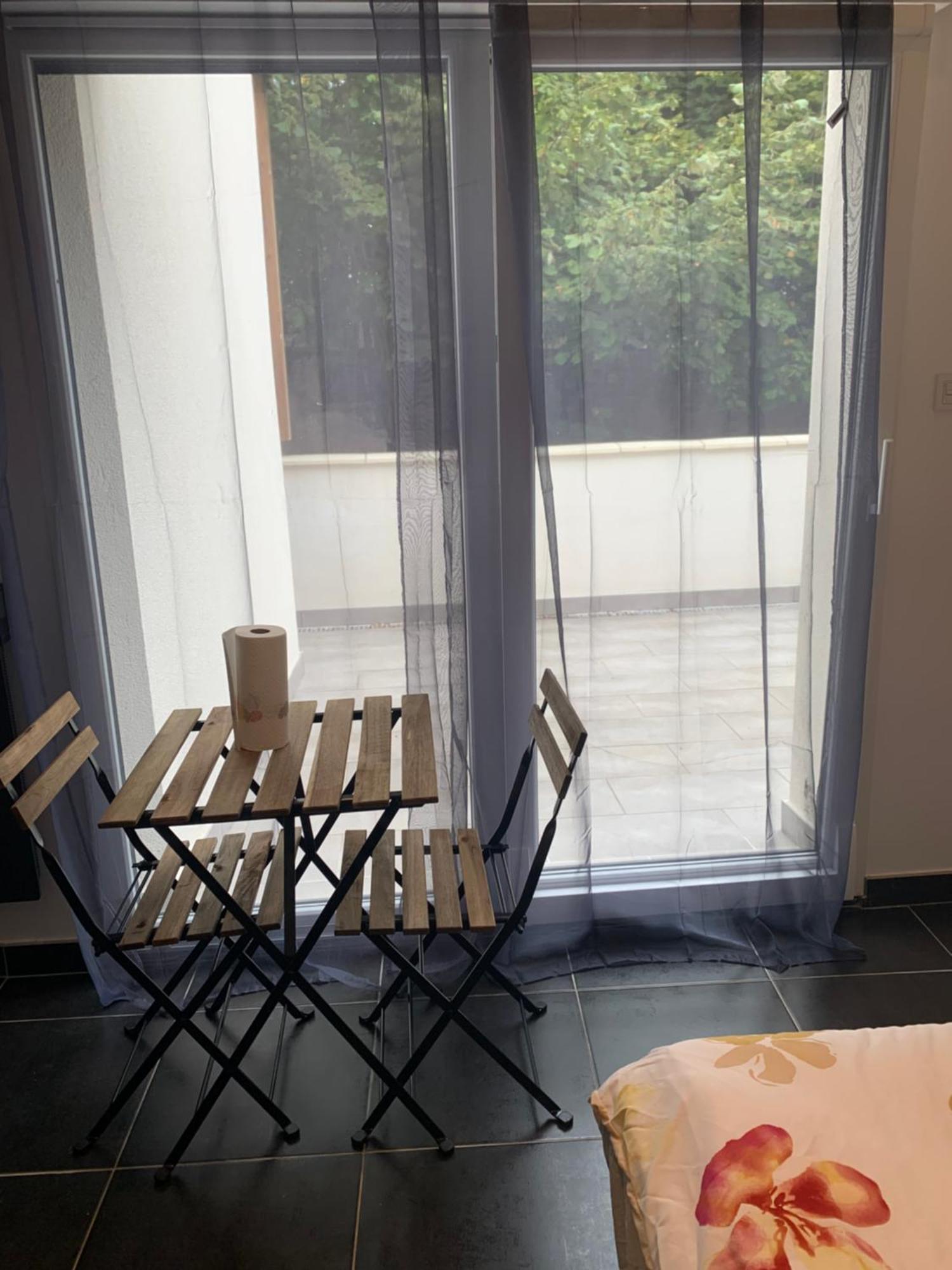Jolie Maisonnette Avec Terrasse Nancy Centre Eksteriør bilde